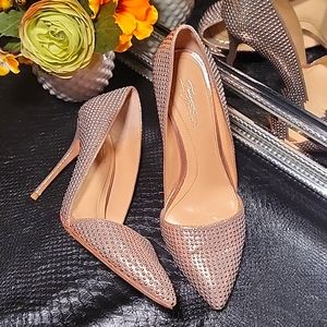 EUC!!! | Imagine Vince Camuto | Rose Gold | Ossie Pumps  | Size 8M